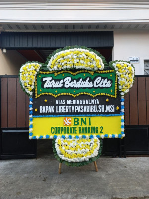 Papan Bunga Duka di Dogomo