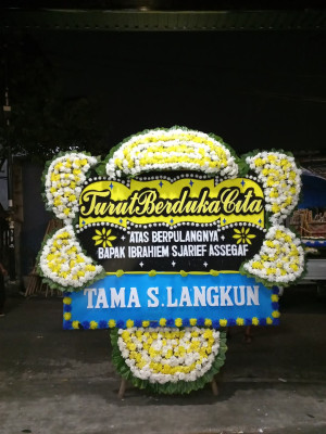 Papan Bunga Duka di Dogomo